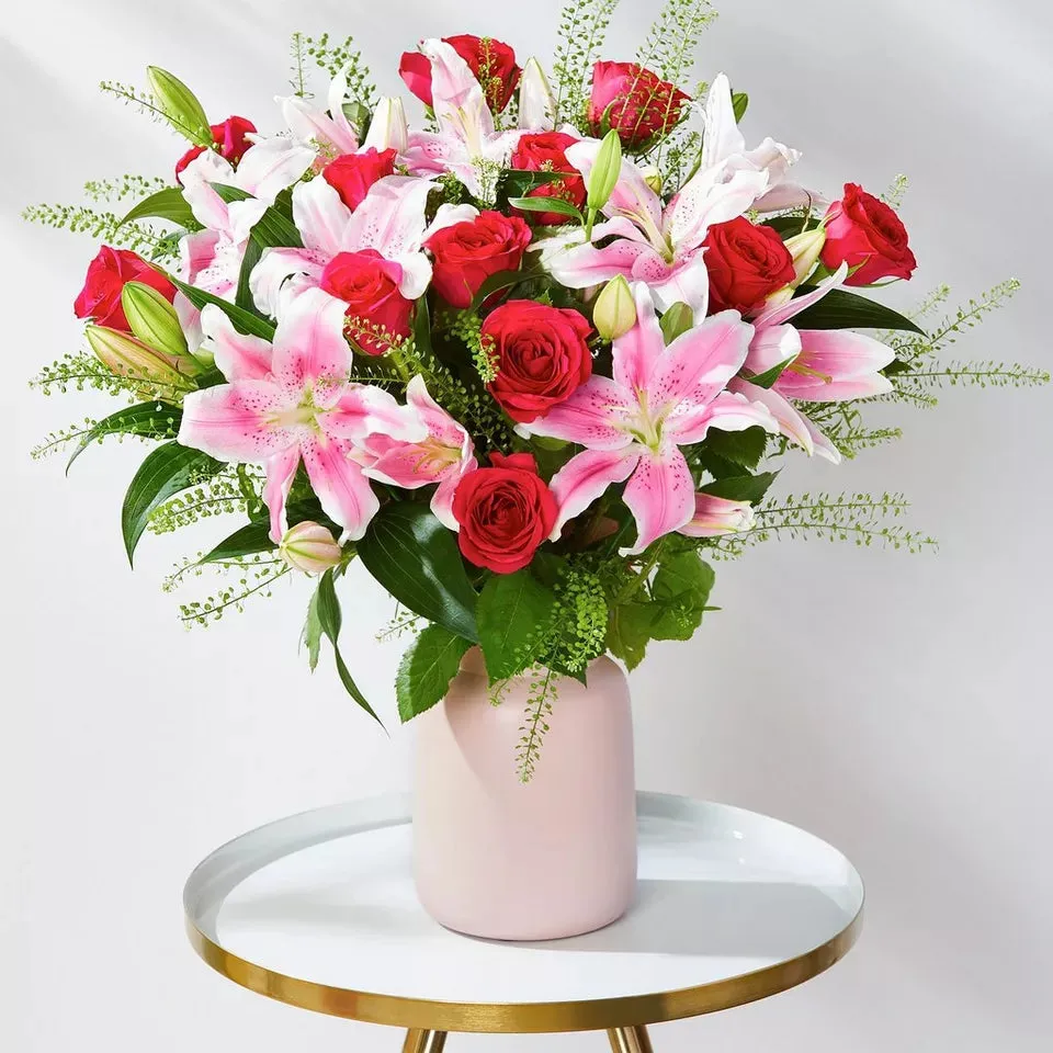Deluxe Rose & Lily Bouquet
