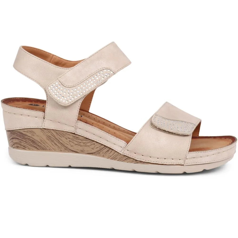 Double-Strap Touch-Fasten Wedge Sandals  - WOIL39033 / 325 303