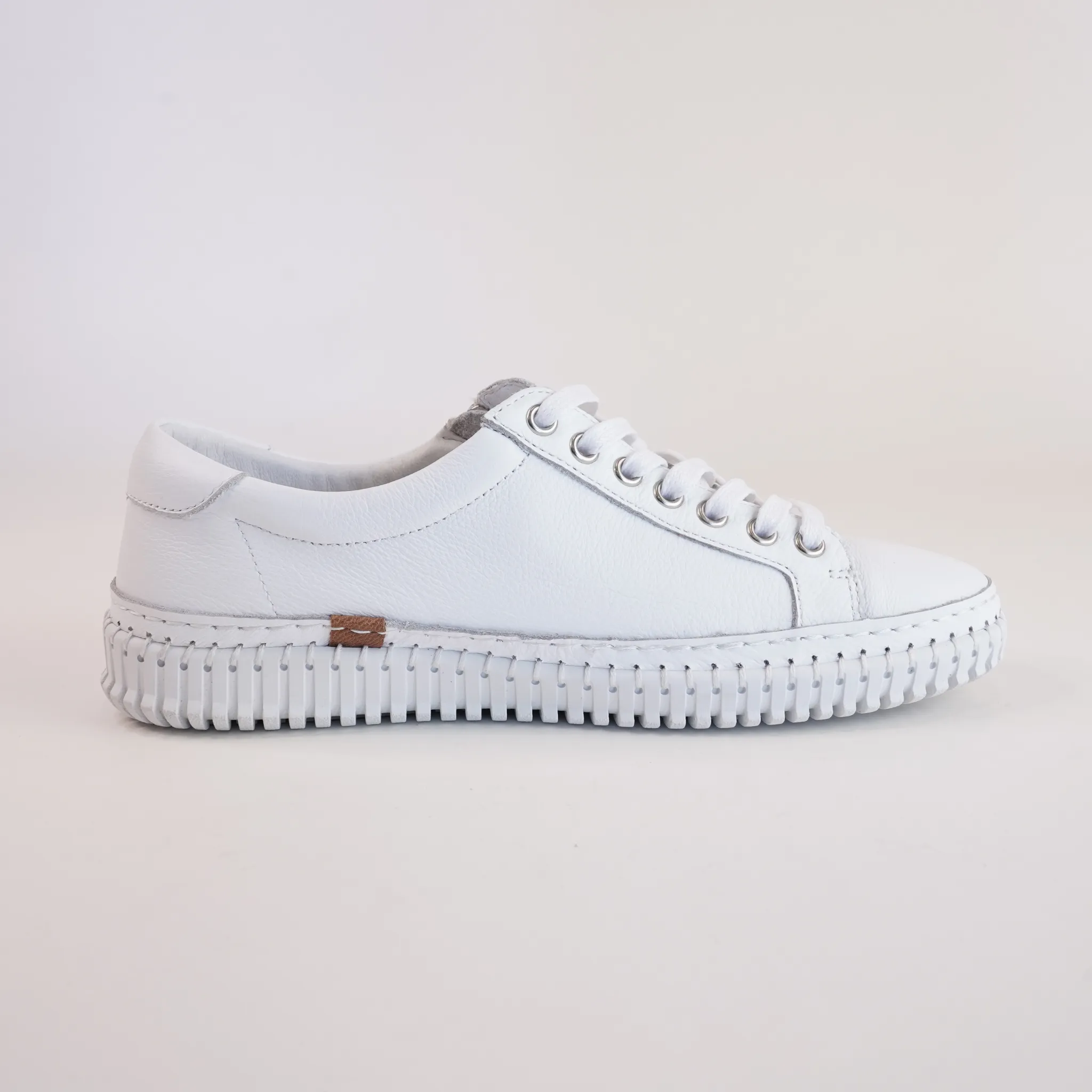 Jonza White Leather Sneakers