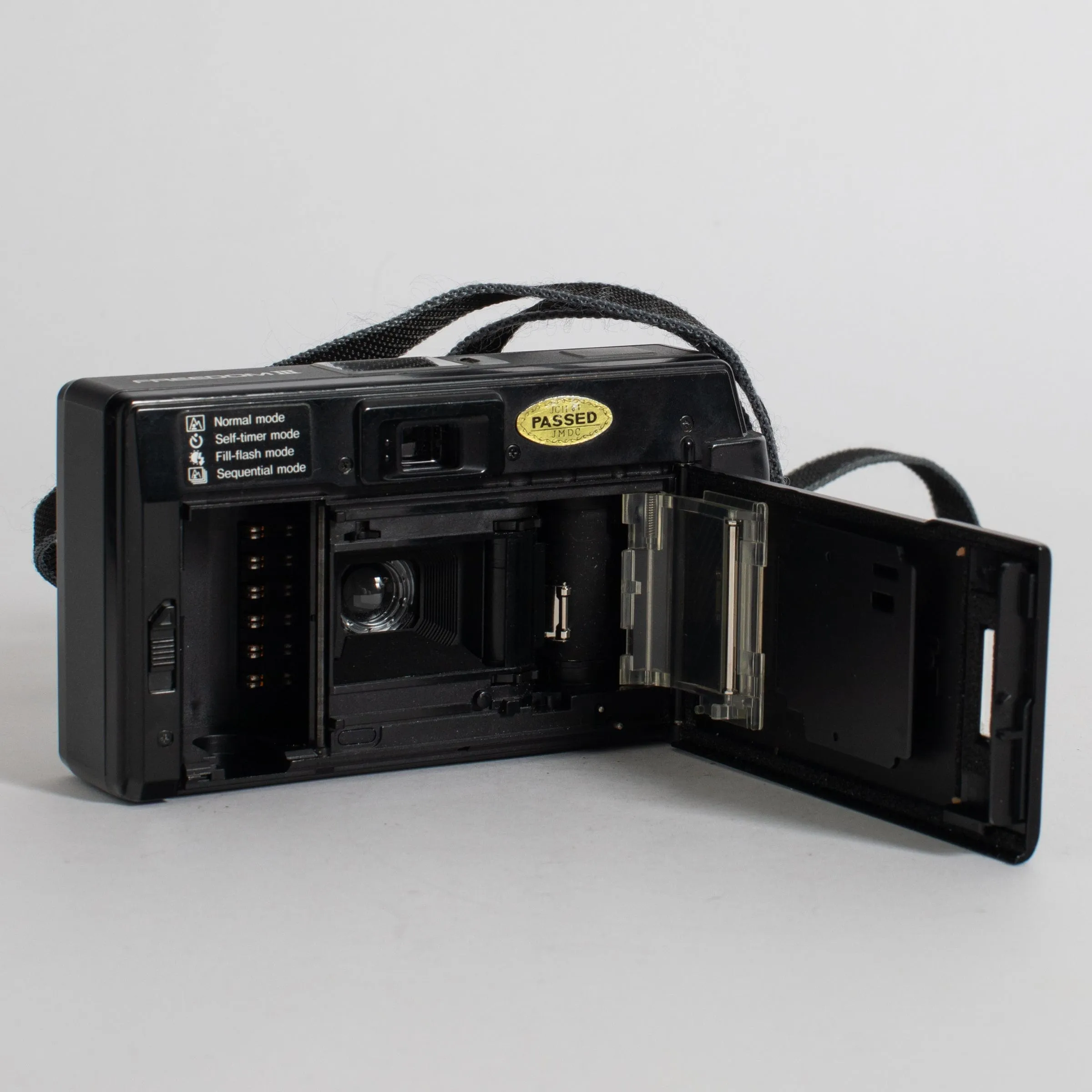 Minolta Freedom III point and shoot (film tested!)