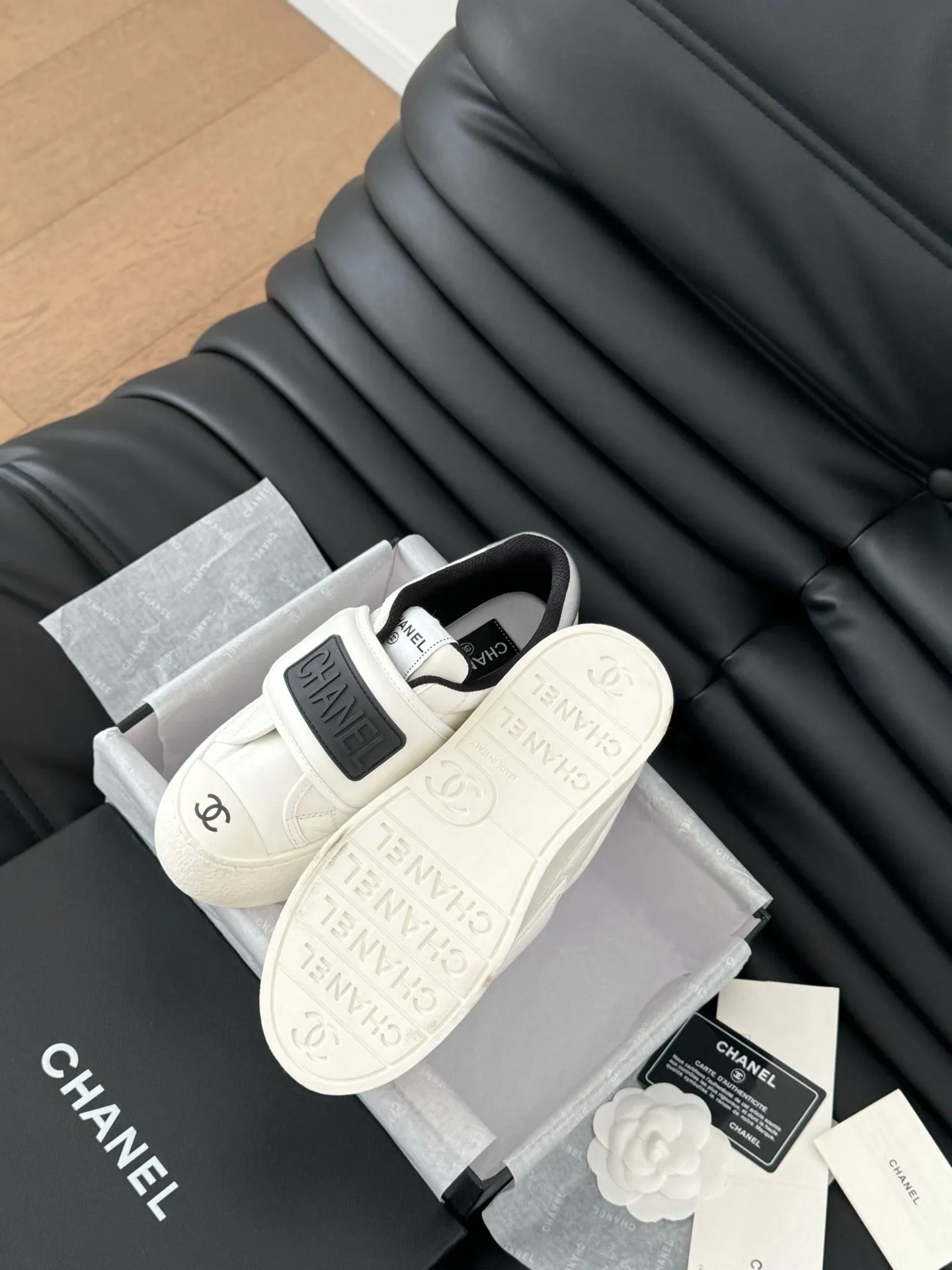 SE1543 Chanel Sneakers / Size5-11